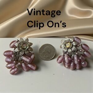 Vintage Retro Pink Purple Hue Glitter Bead Flower Cluster Clip-On Earrings